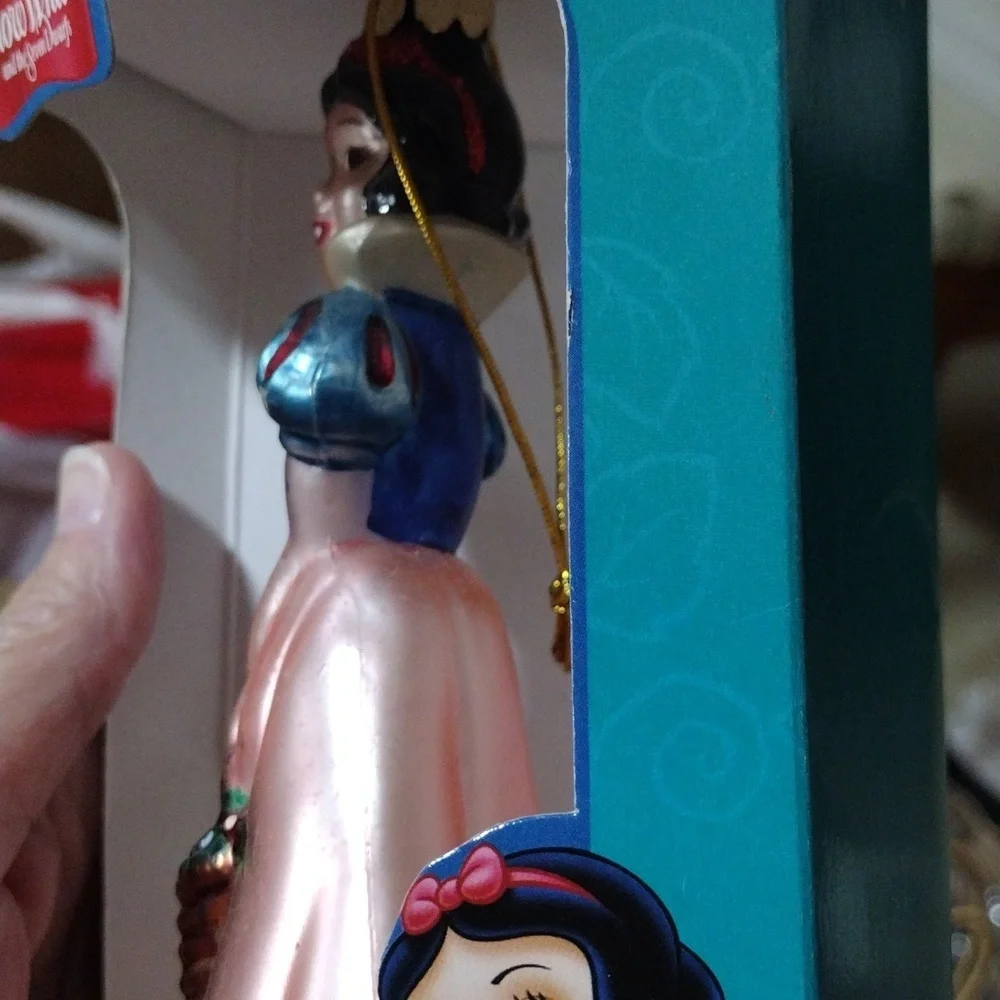 Vintage 2000 Santa's Best Disney's‎ Snow White European Style Glass Ornament
